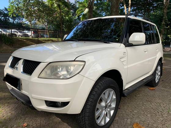 MITSUBISHI PAJERO TR4 2.0 4X4 16V 140CV FLEX 4P AUTOMÁTICO
